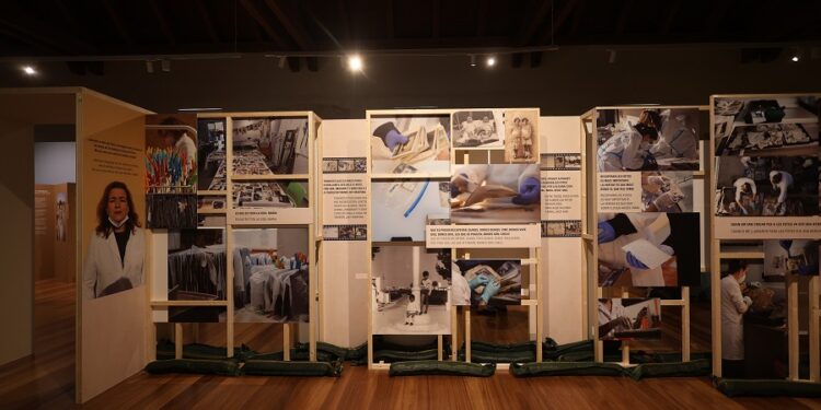 ANDANA’: La exposición gratuita que rescata la memoria fotográfica de la DANA en Valencia